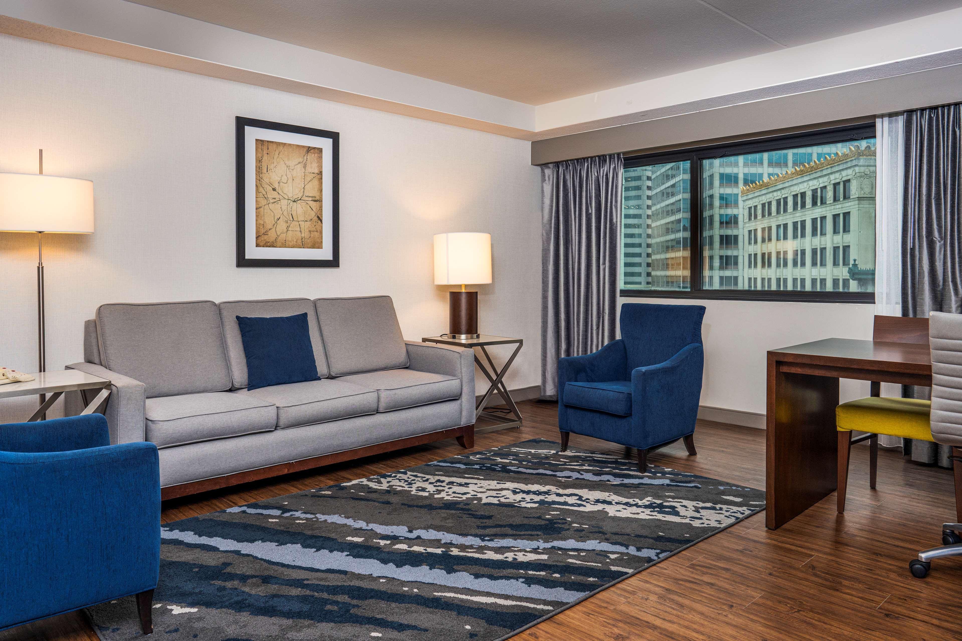 Embassy Suites By Hilton Indianapolis Downtown Dış mekan fotoğraf