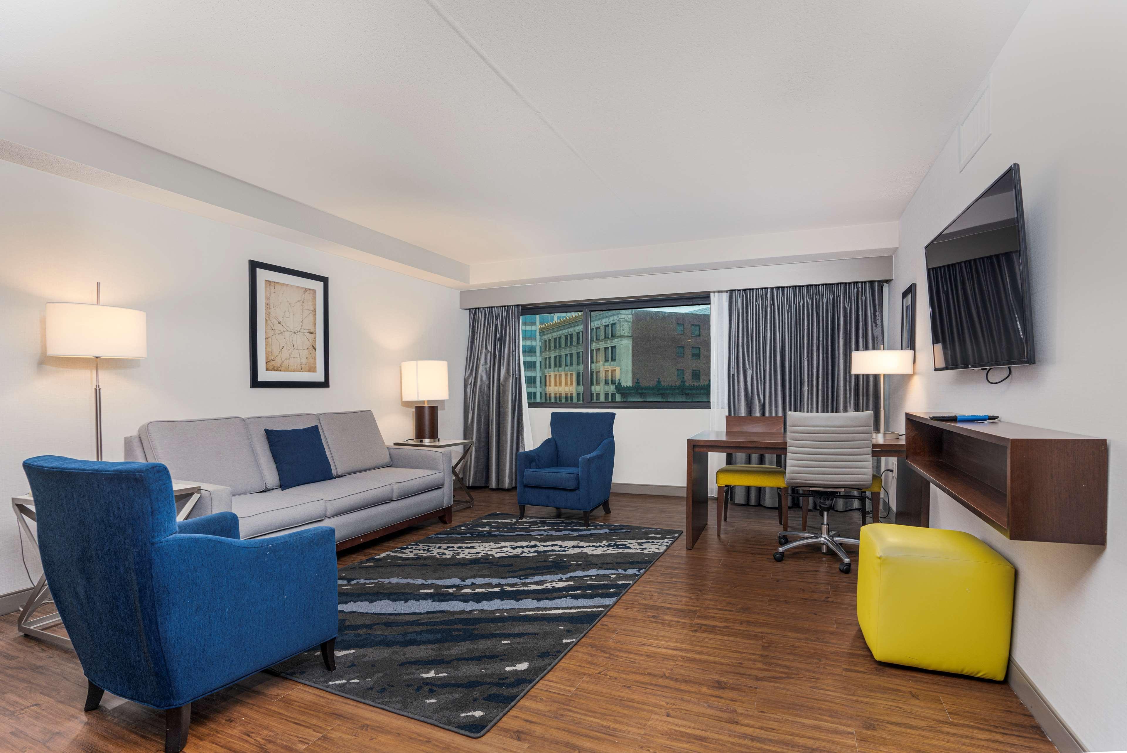 Embassy Suites By Hilton Indianapolis Downtown Dış mekan fotoğraf