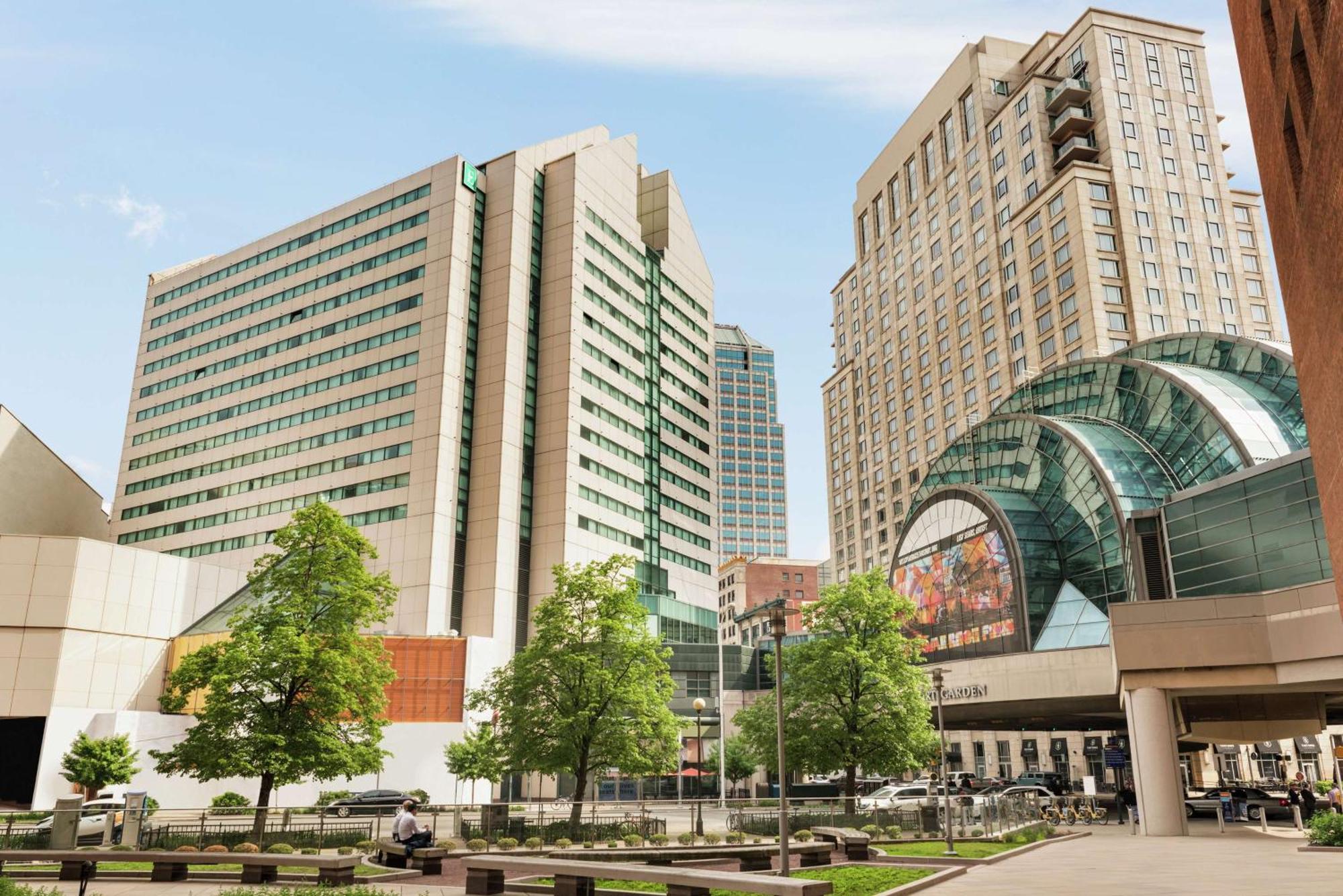 Embassy Suites By Hilton Indianapolis Downtown Dış mekan fotoğraf